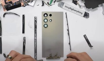 دست سامسونگ رو شد / بدنه اس ۲۴ کاملا تیتانیومی نیست دست سامسونگ رو شد / بدنه اس ۲۴ کاملا تیتانیومی نیست