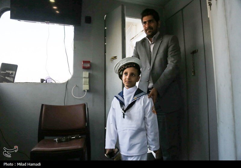 فرمانده بلندپایه ارتش، این کودک را سورپرایز کرد +تصاویر