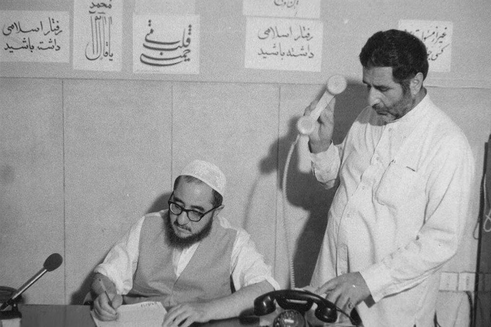 واکنش پسر صادق خلخالی به ادعاها درباره پدرش و «اعدام های دقیقه ای» / امام خمینی درباره هویدا چه سفارشی کردند؟ 4