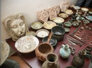 کشف ‌۲۱۰ قلم شئ تاریخی از ۸۰ حفار غیرمجاز در همدان