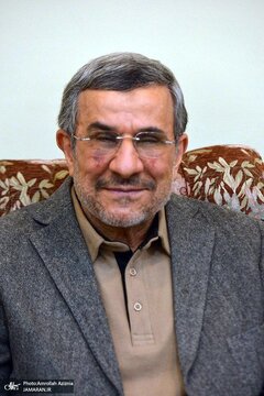 جدیدترین تصویر از وضعیت ظاهری محمود احمدی‌نژاد