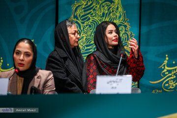 نشست رسانه‌ای فیلم پروین به کارگردانی محمدرضا ورزی و تهیه کنندگی محمدرضا شریفی نیا در خانه جشنواره چهل ودومین جشنواره فیلم فجر