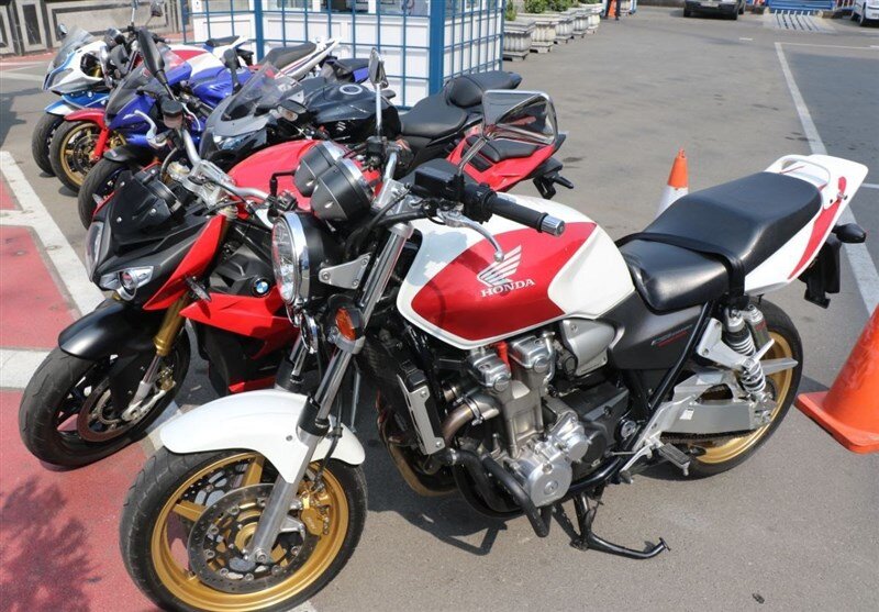 - کشف ۲ موتورسیکلت میلیاردی قاچاق در شمال تهران