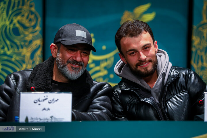 نشست رسانه‌ای فیلم سینمایی آبی روشن