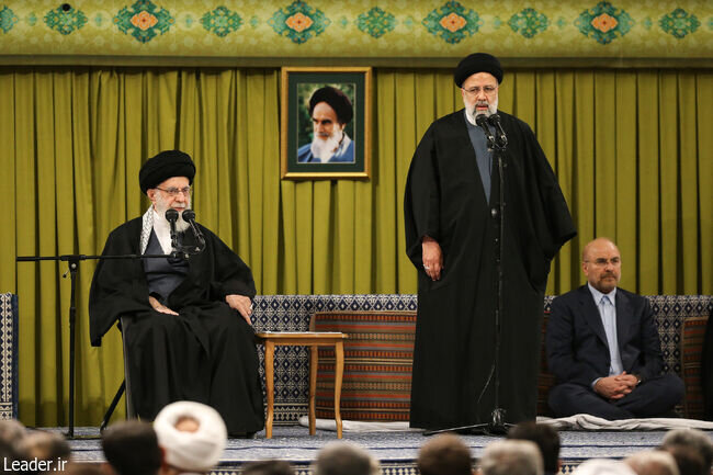 رهبر انقلاب: مبارزان فلسطینی خود قادر به اداره میدان هستند  / غزه خط بطلان بر نظم جهانی غرب است