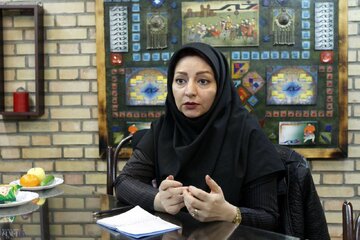 آیا ورود پورن استار آمریکایی به ایران، و یا همخوانی خانم ها در ایران مال آزادی واقعی است؟ / آزادی‌های الکی