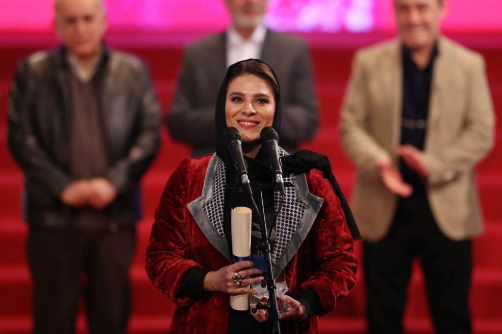 برندگان سیمرغ بلورین بهترین بازیگر نقش مکمل زن در ادوار جشنواره فیلم فجر 4