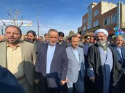 حضور وزیر اقتصاد در راهپیمایی روز ۲۲ بهمن در شهر سمنان