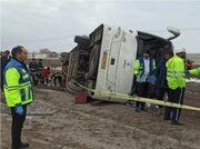 بر اثر واژگونی اتوبوس در همدان ۲۱ نفر مصدوم شدند