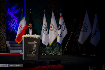فریم به فریم همراه بازیگران سینما در اختتامیه چهل‌ و دومین جشنواره فیلم