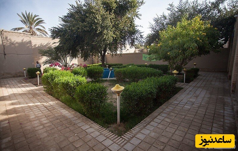 تصاویری از خودروی کلاسیک و خانه قدیمی رهبر انقلاب