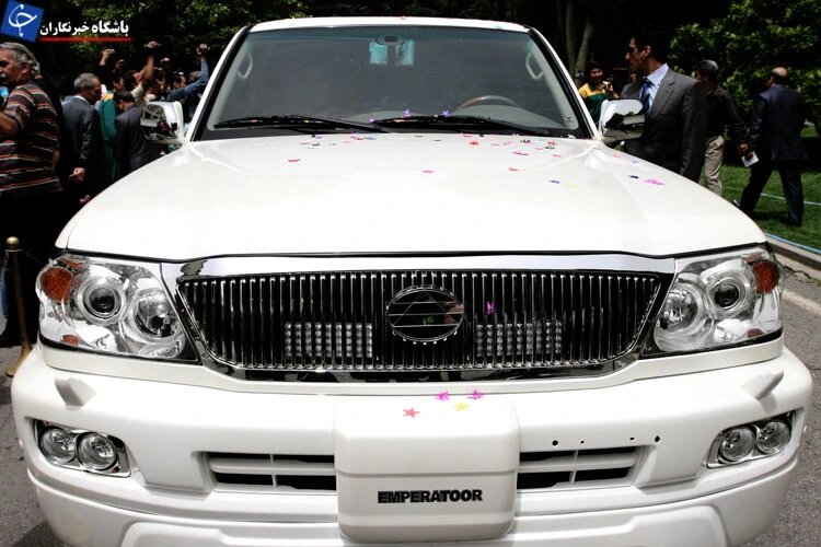 رونمایی از لندکروز لیموزین در ایران! 3 رونمایی از لندکروز لیموزین در ایران!