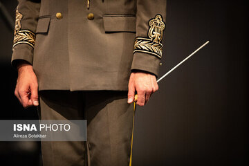 عکس | تصویری از یک مقام ارشد نظامی در آیین سنتی مسلمیه