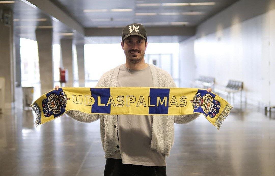 عکس| ستاره مدنظر استقلال از قفس پرید!