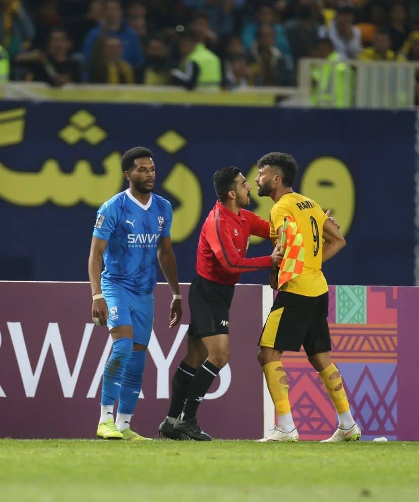 عکس| رامین رضاییان در نقش رونالدو و مسی؛ تکرار اتفاق جنجالی برای ستاره سپاهان