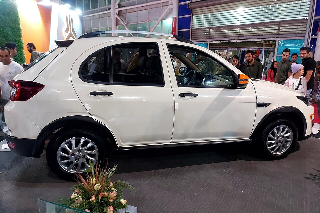 خودروی جدید تولید داخل در خیابانها/ عکس