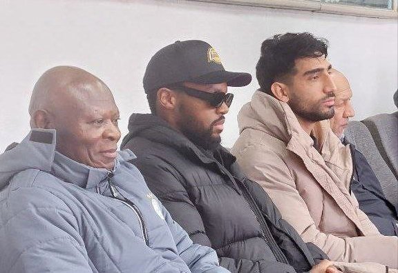 عکس| کوین یامگا و پدرش در آزادی؛ حرکت زیبای استقلالیها برای ستاره فرانسوی