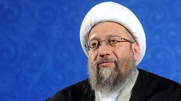 آملی لاریجانی: مردم با وجود همه مشکلات نظام را قبول دارند / باید قدر جمهوری اسلامی را بدانیم