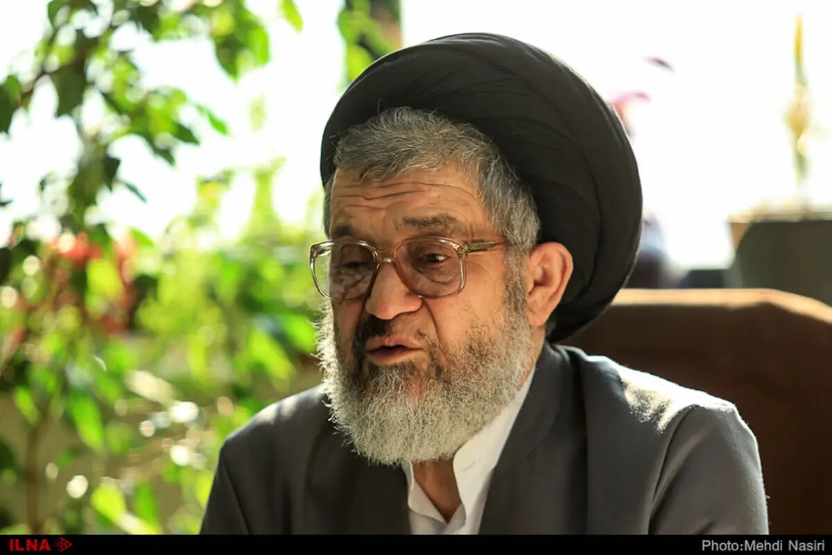 پورمختار: ممکن است برخی از یاران پزشکیان اکنون به مخالفان او تبدیل شدند/ اکرمی: حمایت مردم از رهبری هم دقیقاً به دلیل درایت و کیاست ایشان است