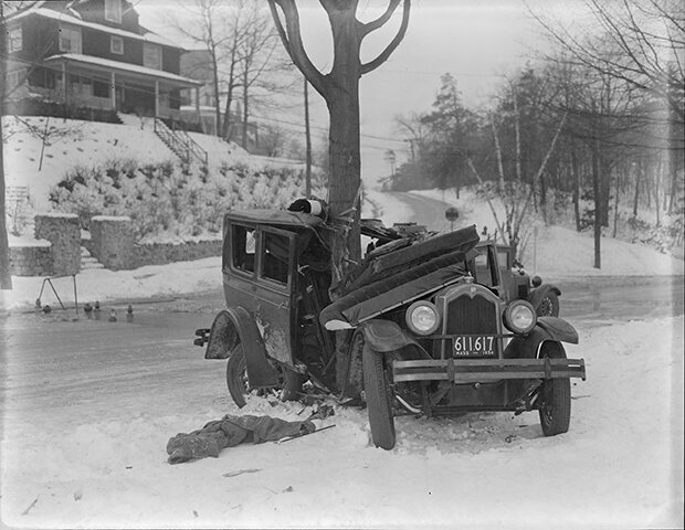 اولین خودروی وارداتی به ایران زمان مظفرالدین شاه +عکس