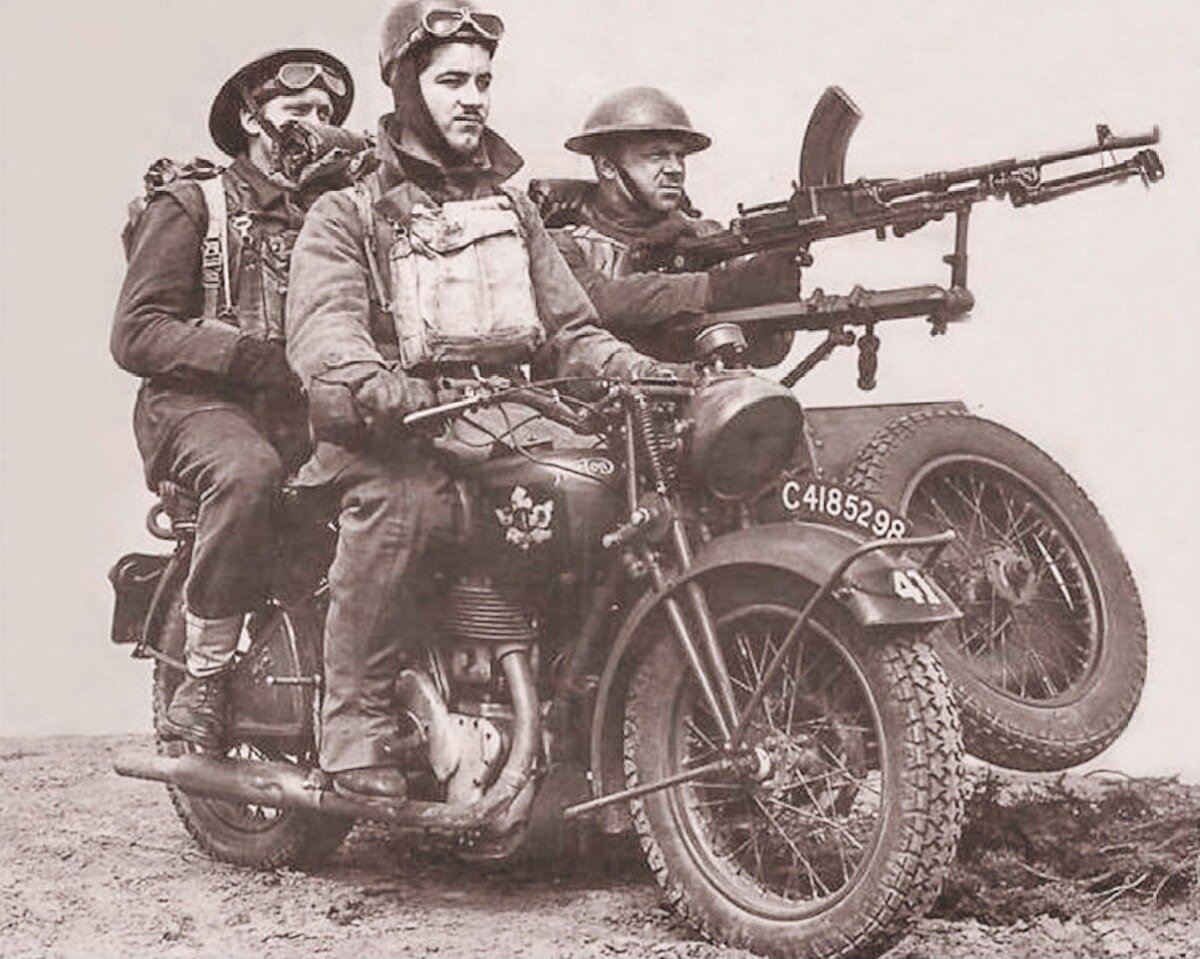 این موتورسیکلتها قلب میدانهای نبرداند/ عکس 1 این موتورسیکلتها قلب میدانهای نبرداند/ عکس