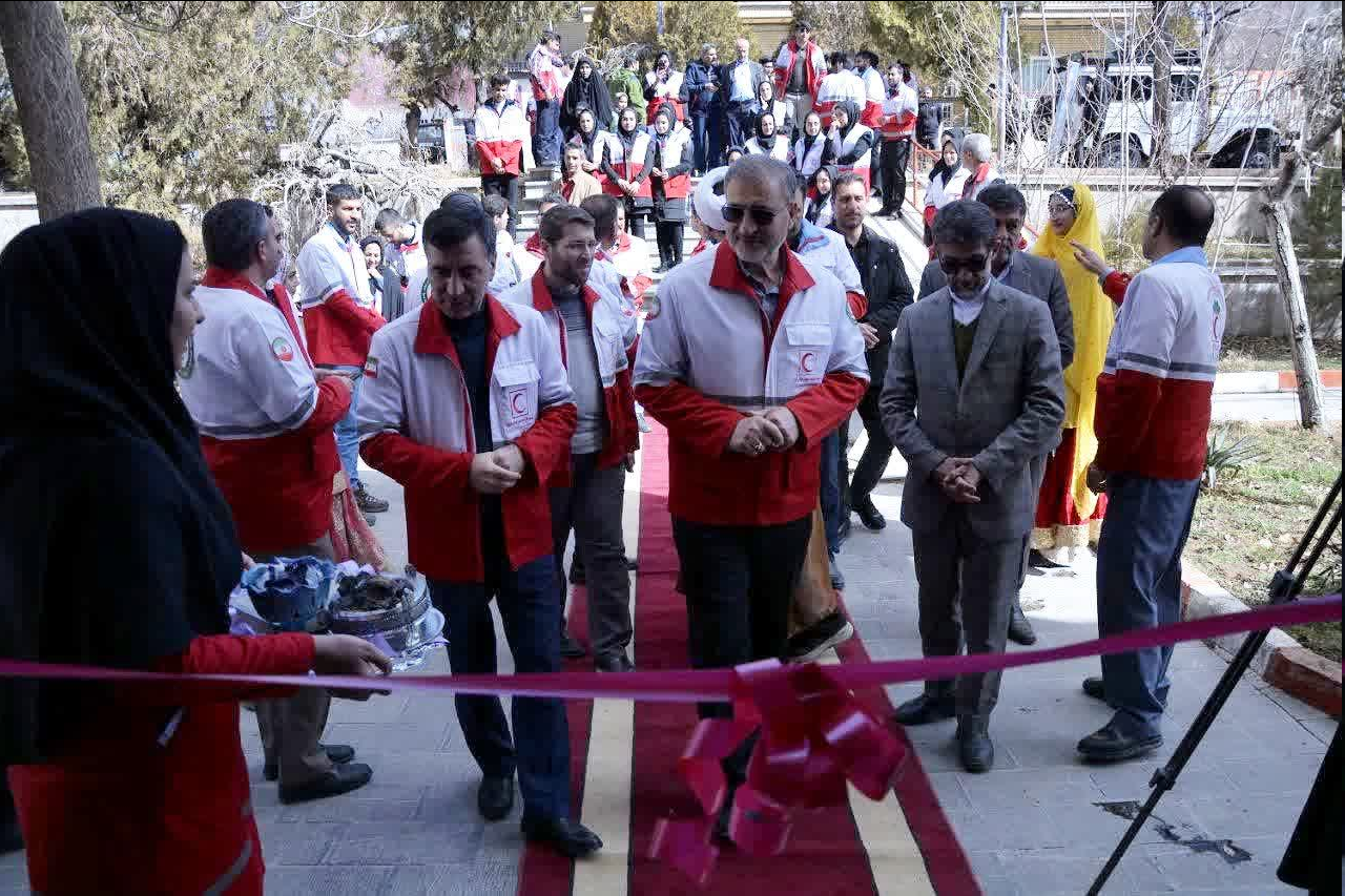 افتتاح مدرسه هوشمند نمادرس در جمعیت هلال احمر بام ایران