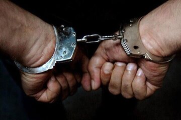 دستگیری زورگیر مسلح بلافاصله پس از سرقت در کهنوج