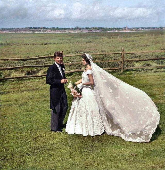 عکسی قدیمی و کمیاب از مراسم عروسی کندی