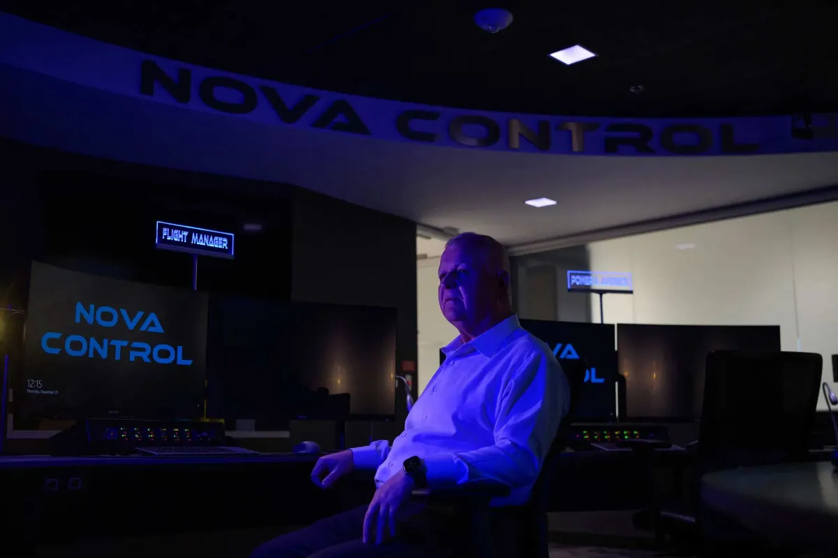 با کمال غفاریان آشنا شوید؛ میلیاردر ایرانی که میخواهد آمریکا را به ماه بازگرداند!