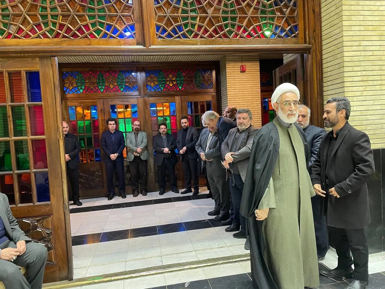 حضور پرتعداد دولتمردان حسن روحانی در مراسم ختم یک اصلاح‌طلب / احمد توکلی و منتجب‌نیا هم بودند + عکس 5