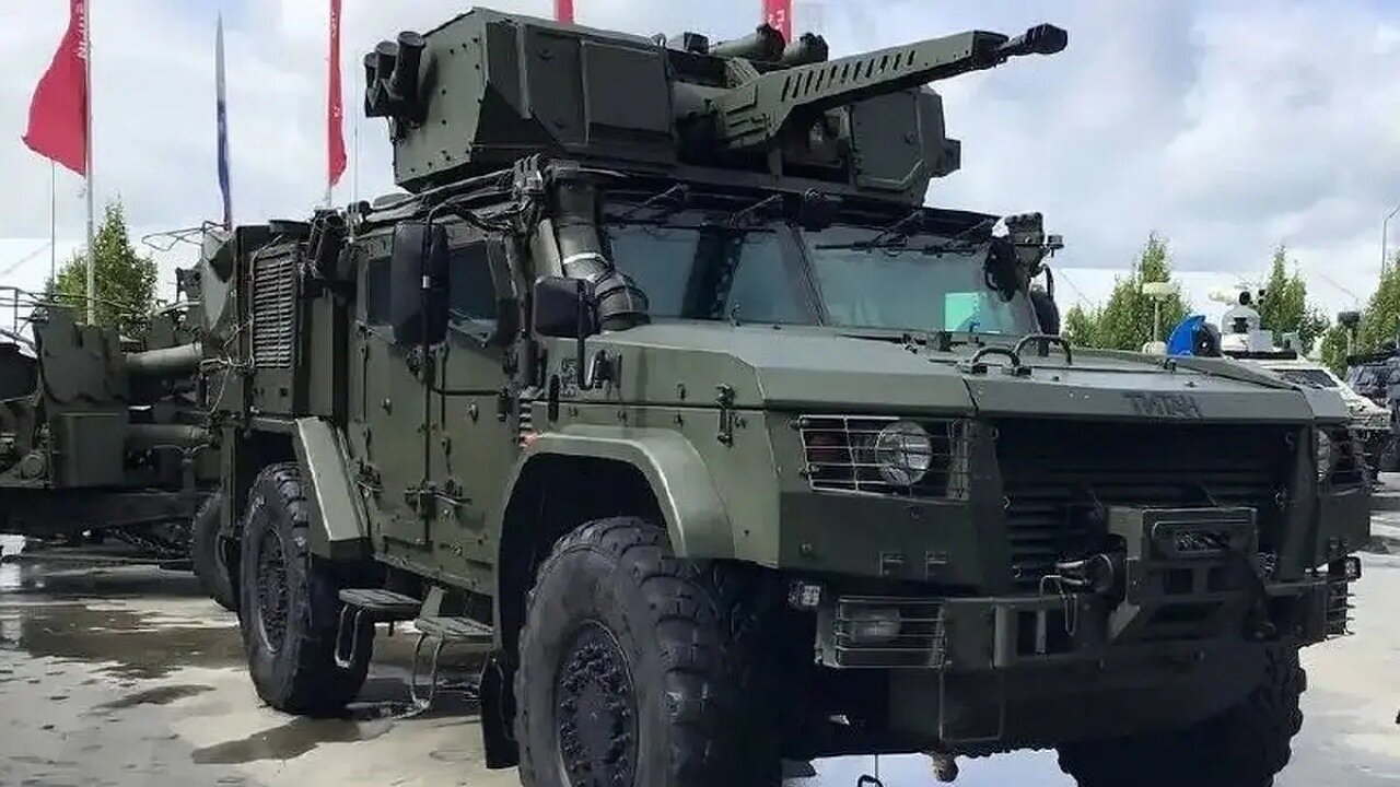 Броневик Титан. Бронеавтомобиль Титан Ремдизель. Беспилотный броневик зубило. Брони автомобиль Титан.