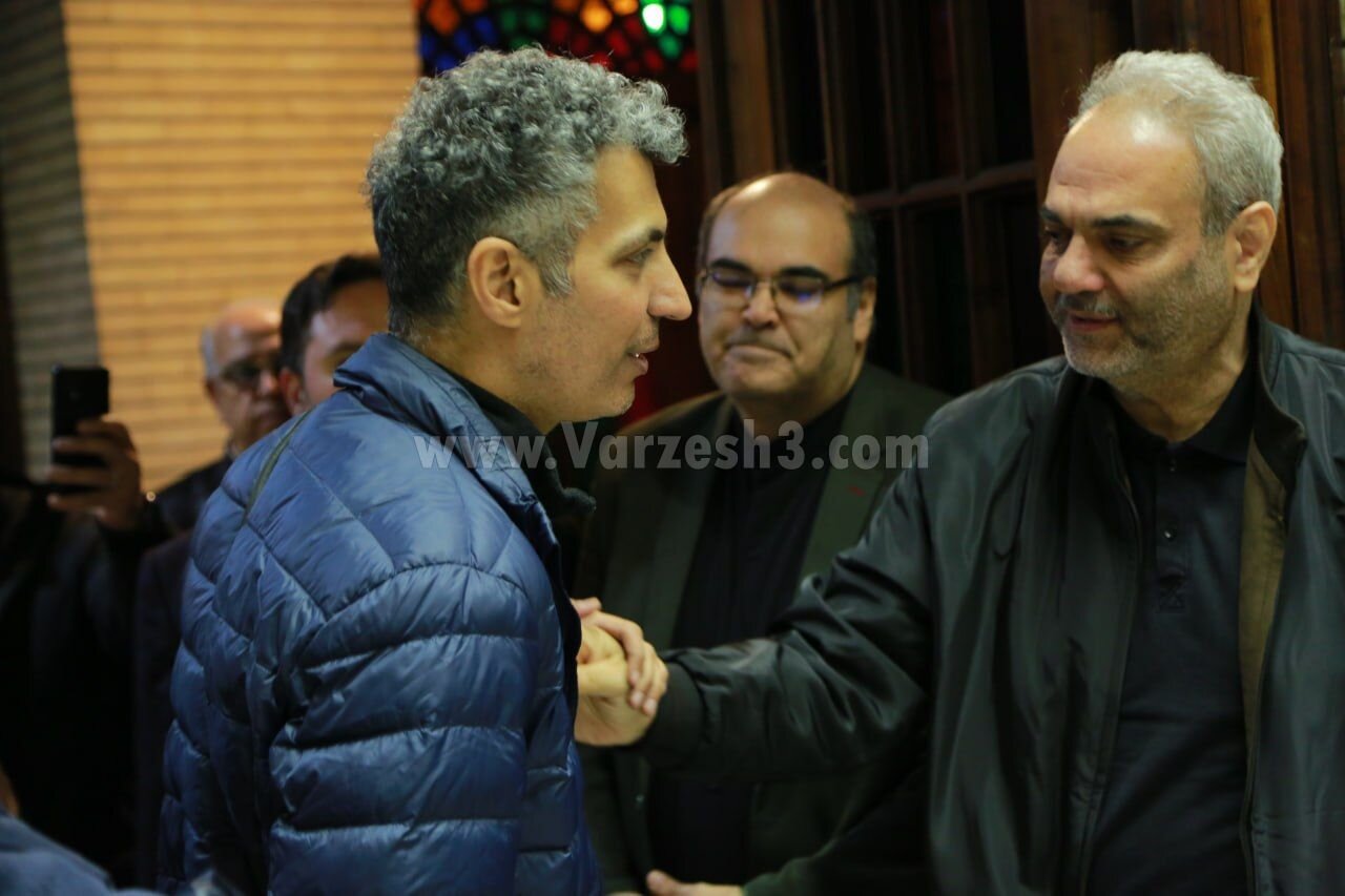 عکس| عادل فردوسیپور در مراسم ختم برادر جواد خیابانی