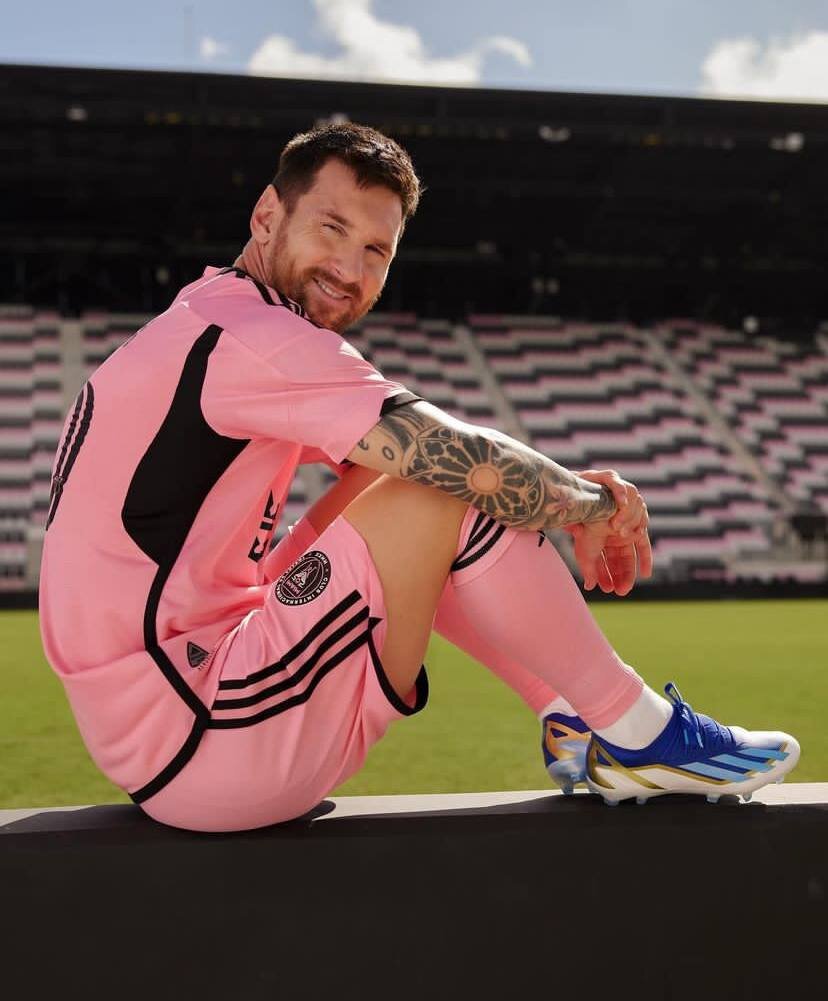 عکس| استوکهای جدید و زیبای آدیداس برای مسی