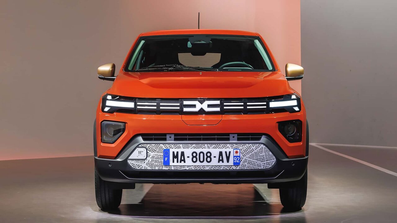 داچیا از کوچکترین خودروی خود رونمایی کرد / خودرویی که میتوانست بهترین گزینه اقتصادی در بازار ایران باشد / عکس