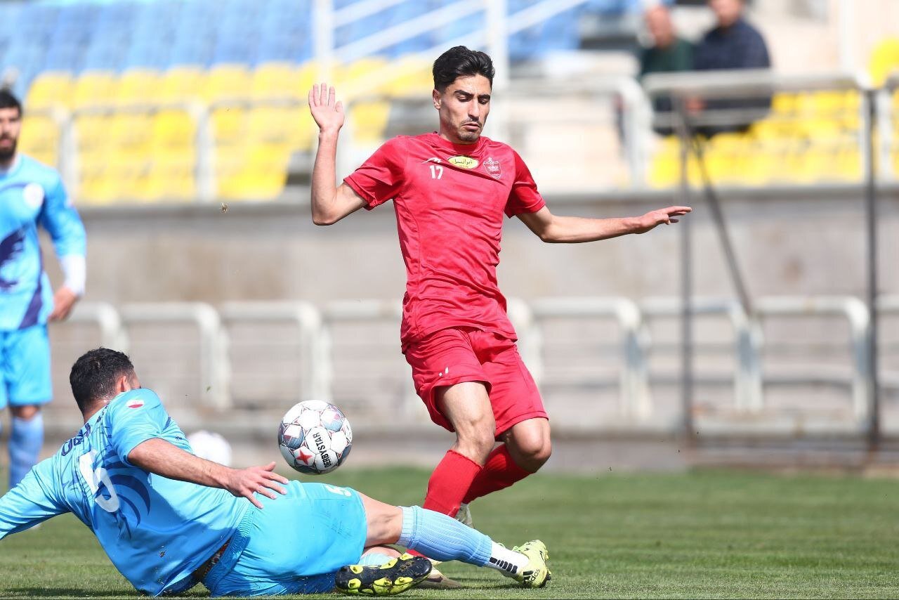 عکس| برتری پرسپولیس با گلزنی مهاجم جنجالی