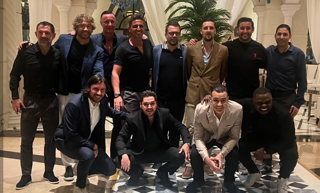 عکس| ملاقات وحید هاشمیان با اسطورههای فوتبال