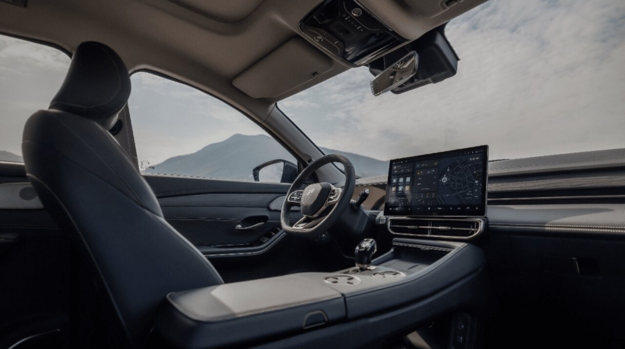 برادر بزرگتر فیدلیتی با پیشرانه قویتر و امکانات بیشتر