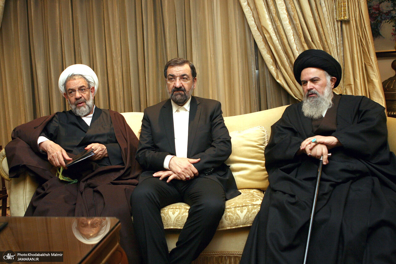 عکس‌هایی از آیت‌الله موسوی بجنوردی در کنار معاون ابراهیم رئیسی، آیت الله هاشمی و علی لاریجانی