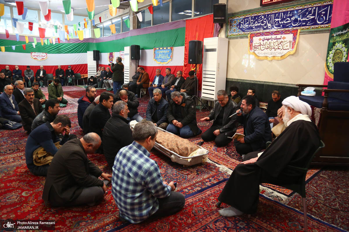 تصاویری از مراسم تشییع پیکر سردار سپاه 2 تصاویری از مراسم تشییع پیکر سردار سپاه