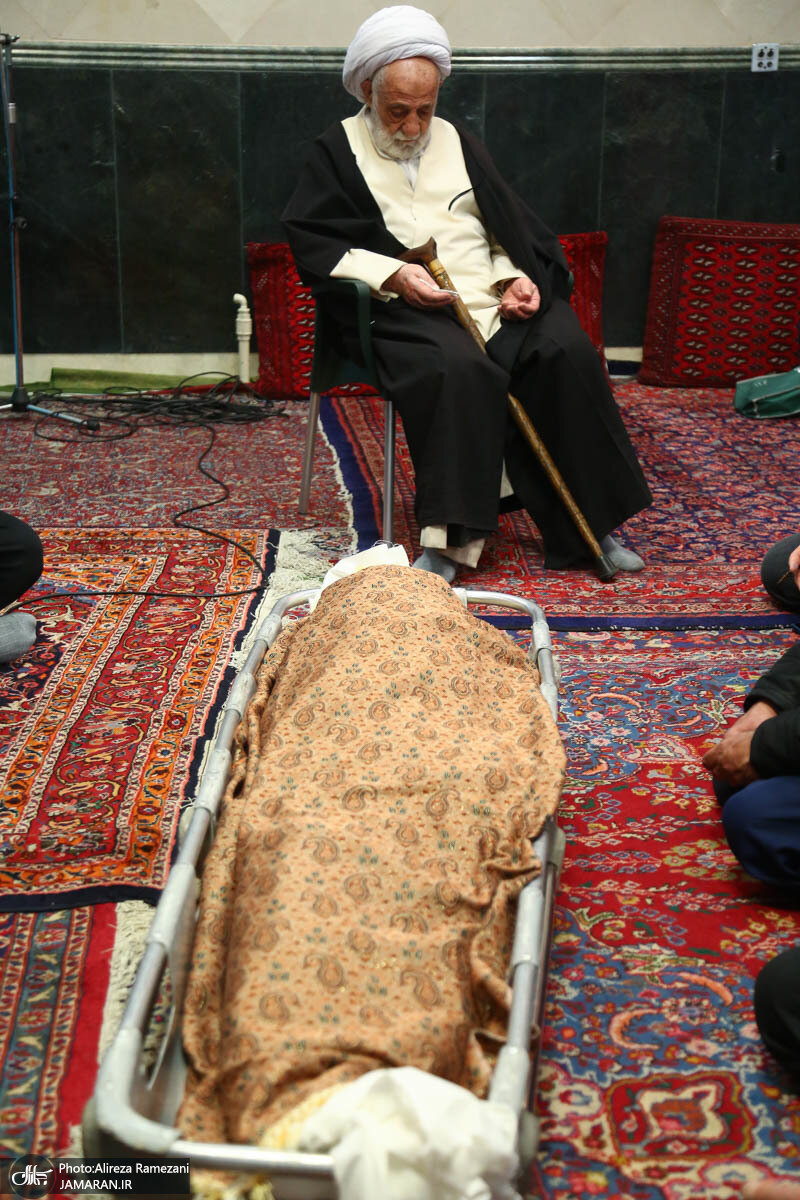 تصاویری از مراسم تشییع پیکر سردار سپاه 3 تصاویری از مراسم تشییع پیکر سردار سپاه