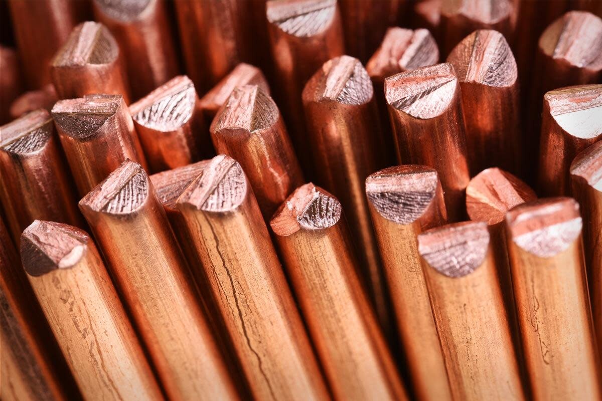 عوامل موثر بر تعیین قیمت آهن، ورق و میلگرد مشهد