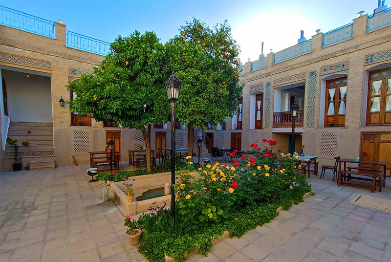 راهنمای سفر به شیراز از تهران و هر آنچه برای این سفر باید بدانید