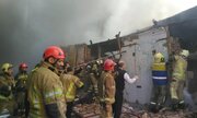ببینید | اولین تصاویر از آتش‌سوزی شدید در یک کارگاه آهنگری در پامنار تهران