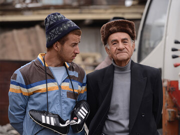 دورخیز ستارههای جوان برای فتح گیشه نوروز با هدایت سعیدخان دورخیز ستارههای جوان برای فتح گیشه نوروز با هدایت سعیدخان