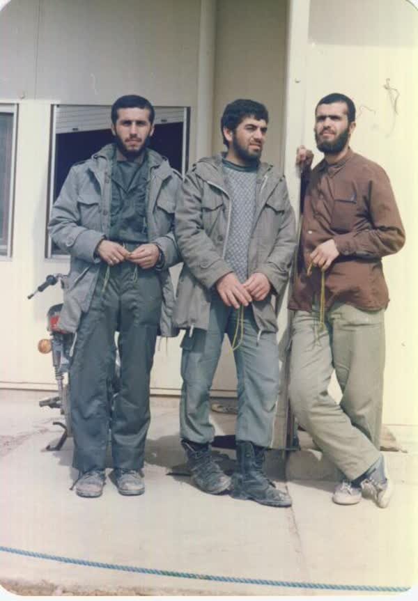 وقتی آب در جبهه پیدا نمیشد این شهید چای درست کرد! /طعمش یادم نمیرود +عکس