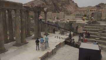 فروریختن آوار هنگام فیلمبرداری یک سریال تاریخی / 2 نفر جان باختند