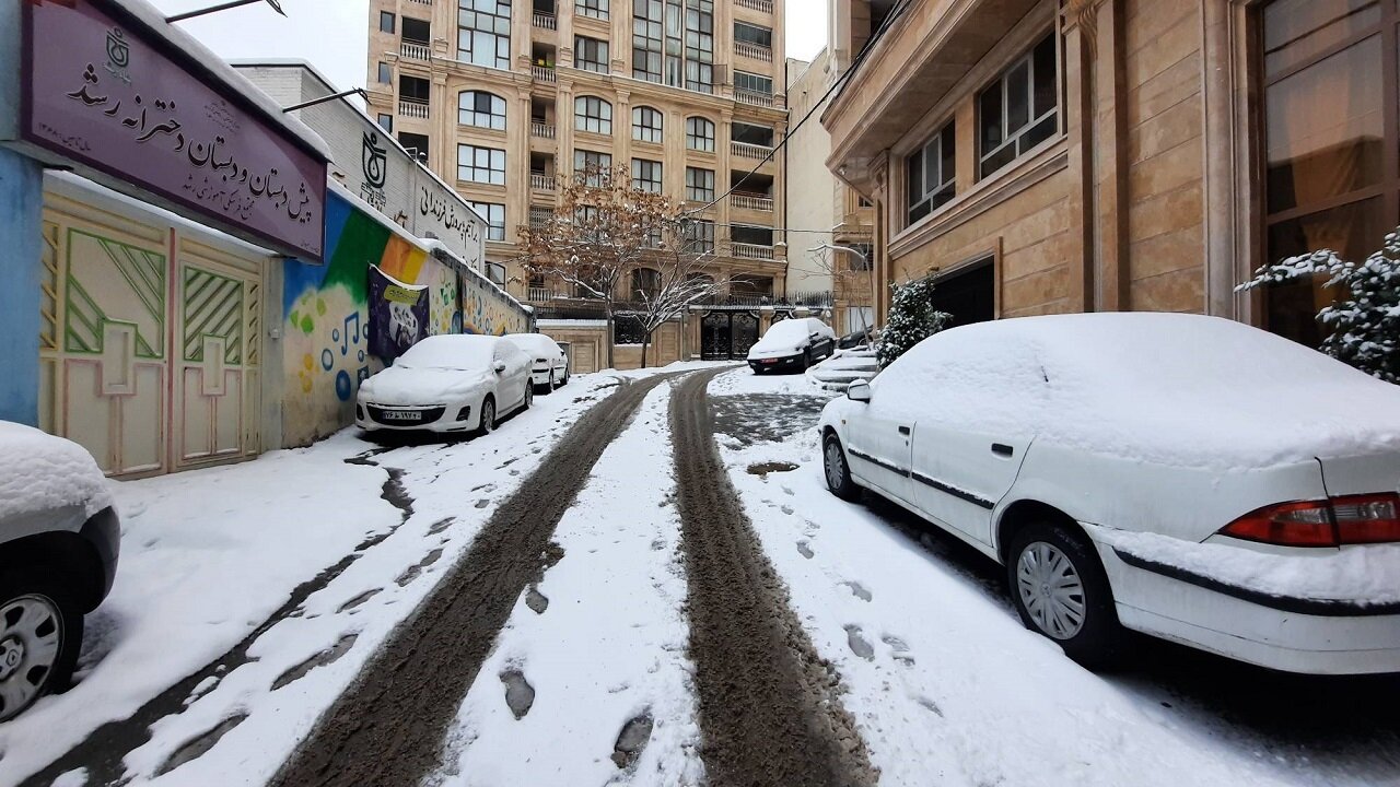 - ارتفاع برف در این منطقه تهران به یک متر رسید