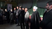 ببینید | حضور رئیس قوه قضاییه در بین صفوف رای‌دهندگان در مسجد جامع لویزان تهران