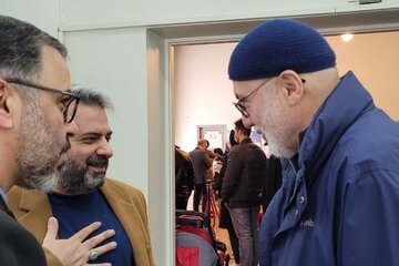 عکس | استایل فرهاد قائمیان در شعبه اخذ رأی در تالار وحدت