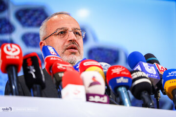 شاهچراغی: فقط ثبتنام ۴ کاندیدای روز دوم نهایی شده است شاهچراغی: فقط ثبتنام ۴ کاندیدای روز دوم نهایی شده است